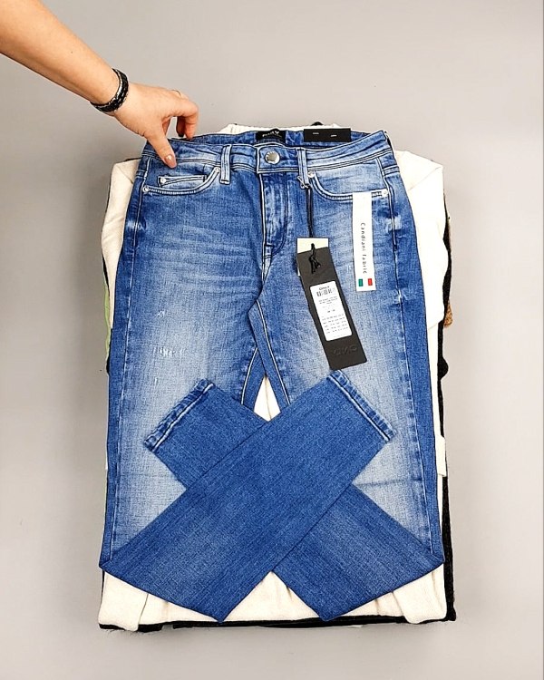 Фотография  260 - Bestseller Winter mix 104#15 кг, ЛОТ №7344 оптом в Анадыри и Чукотском АО