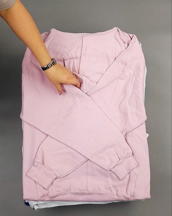 Фотография  352 - Толстовки м/ж (Sweat Tops)#20 кг, ЛОТ №7435 оптом в Анадыри и Чукотском АО