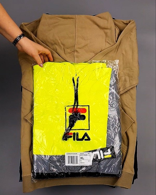 Фотография  451 - Толстовки СТОК CAN 0424#10 кг, ЛОТ №7447 оптом в Анадыри и Чукотском АО