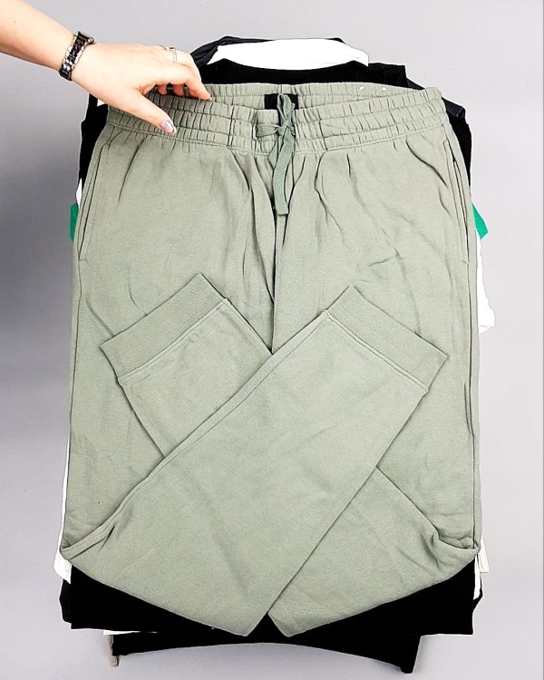 Фотография  433 - 12191 H&M mix textil 1224#25 кг, ЛОТ №7489 оптом в Анадыри и Чукотском АО