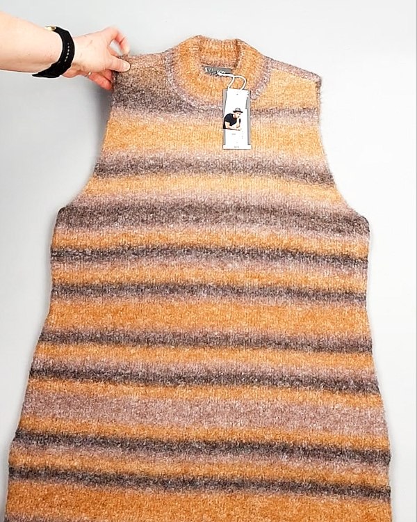 Фотография  149 - Платья СТОК CAN зима 084#7 кг оптом в Анадыри и Чукотском АО