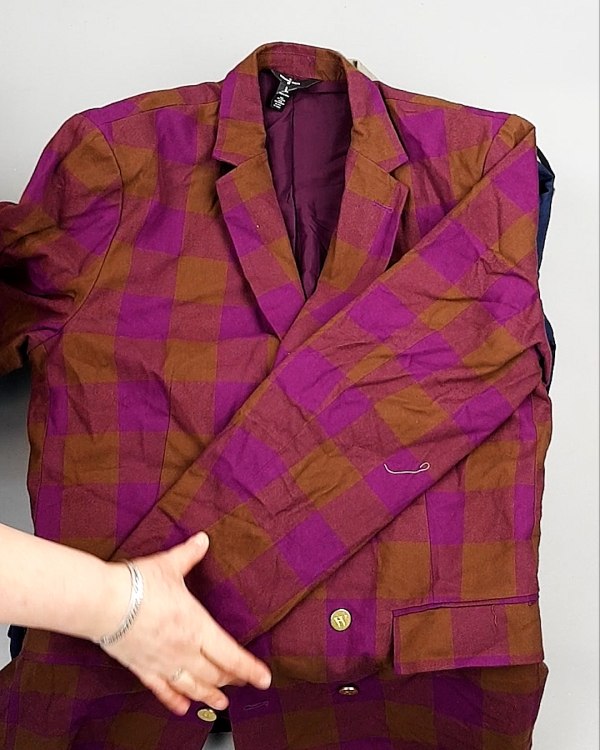 Фотография  428 - Пиджаки муж AMAZON 015#7,8 кг, ЛОТ №7774 оптом в Анадыри и Чукотском АО