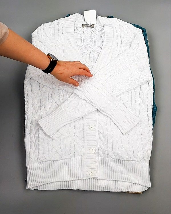 Фотография  505 - Джемпера СТОК CAN 084#7 кг оптом в Анадыри и Чукотском АО