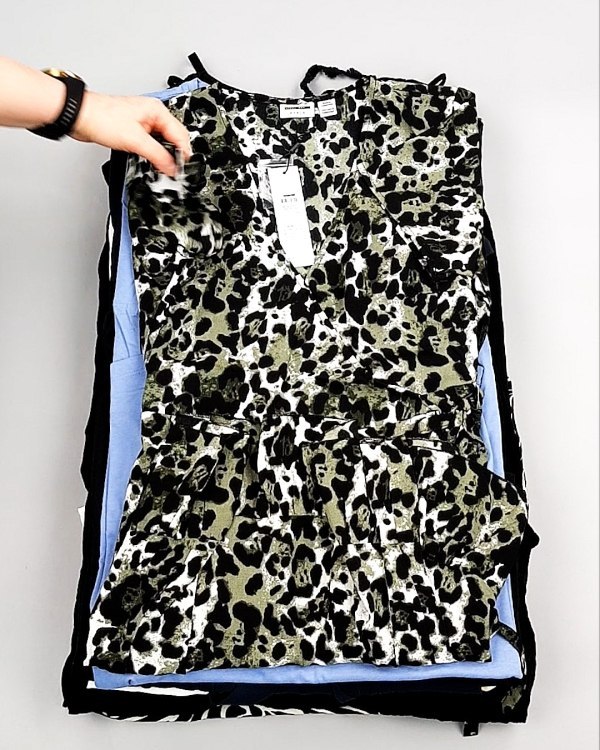 Фотография  445 - Платья Bestseller Summer 104#5 кг, ЛОТ №7701 оптом в Анадыри и Чукотском АО