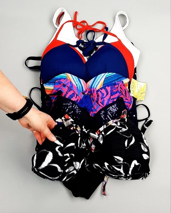 Фотография  564 - Купальники СТОК CAN 124#5 кг, ЛОТ №7690 оптом в Анадыри и Чукотском АО