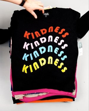 Купить Джемпера легкие СТОК CAN 084#7 кг, ЛОТ №7633 оптом в Анадыри и Чукотском АО