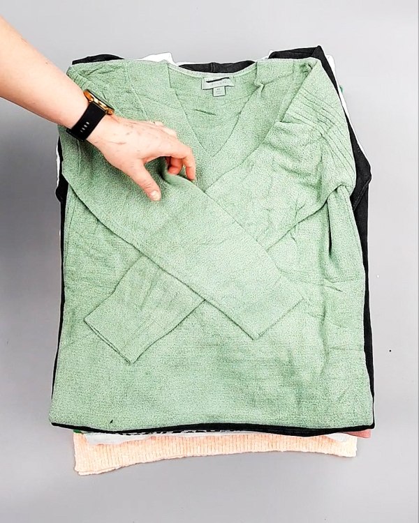 Фотография  557 - Джемпера легкие СТОК CAN 084#7 кг, ЛОТ №7635 оптом в Анадыри и Чукотском АО