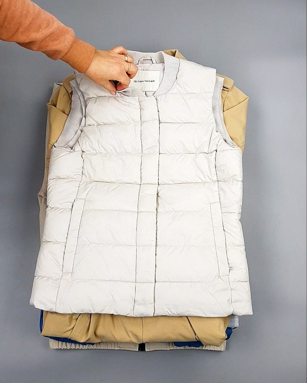 Фотография  753 - Верхняя одежда весна TOM TAILOR 124#7,1 кг, ЛОТ №7580 оптом в Анадыри и Чукотском АО