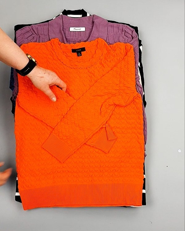 Фотография  850 - Джемпера легкие СТОК CAN 084#7 кг оптом в Анадыри и Чукотском АО