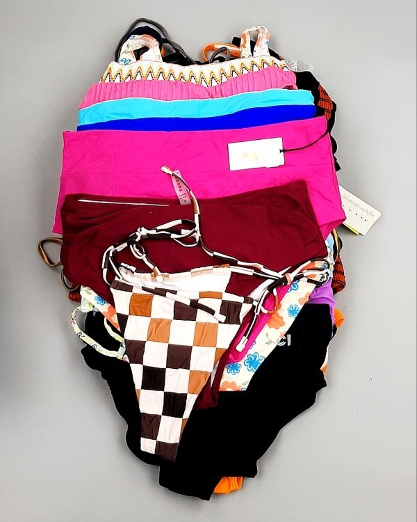 Фотография  820 - Купальники AMAZON жен 015#4 кг, ЛОТ №7796 оптом в Анадыри и Чукотском АО