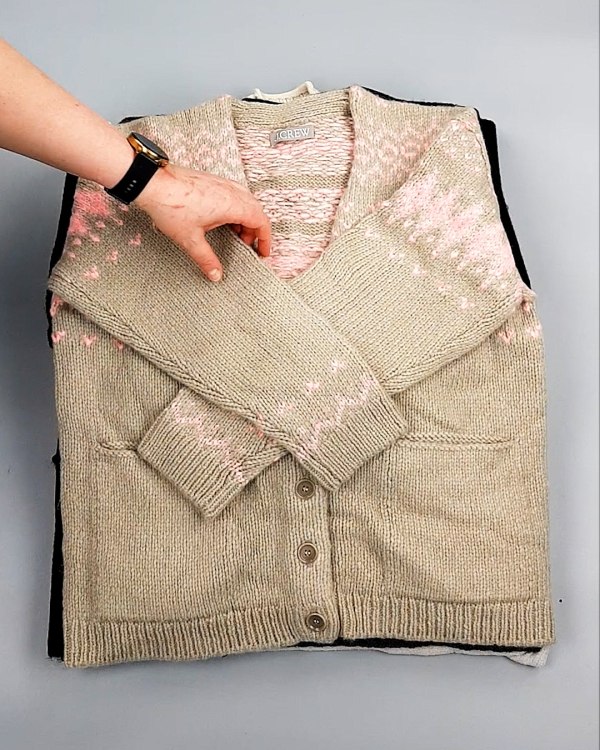 Фотография  453 - Джемпера СТОК CAN 084#7 кг, ЛОТ №7649 оптом в Анадыри и Чукотском АО