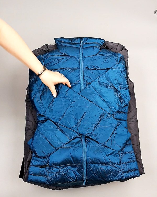 Фотография  192 - Верхняя одежда AMAZON жен 015#10 кг, ЛОТ №7712 оптом в Анадыри и Чукотском АО