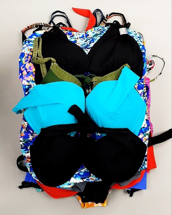 Фотография  713 - Купальники СТОК CAN 124#5 кг, ЛОТ №7686 оптом в Анадыри и Чукотском АО