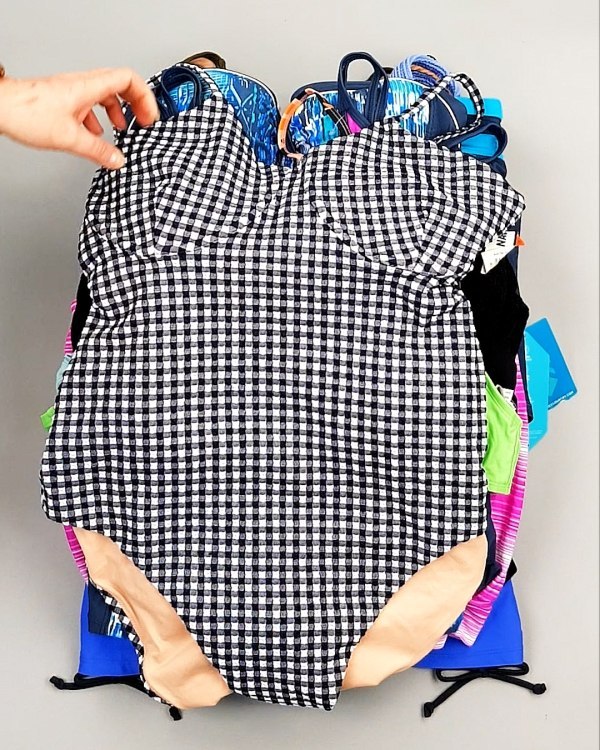 Фотография  668 - Купальники СТОК CAN 124#5 кг, ЛОТ №7689 оптом в Анадыри и Чукотском АО