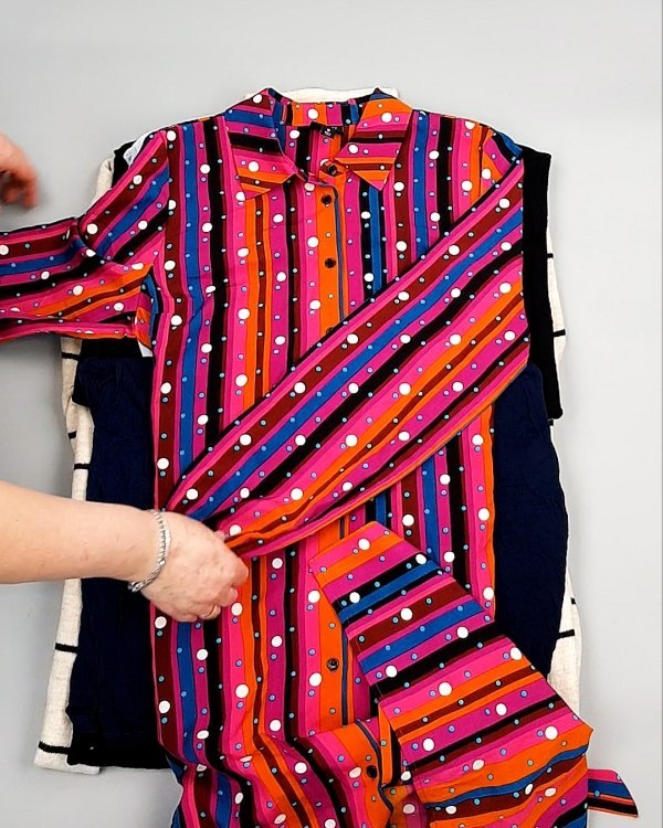 Фотография  637 - Платья СТОК CAN зима 084#7 кг, ЛОТ №7695 оптом в Анадыри и Чукотском АО