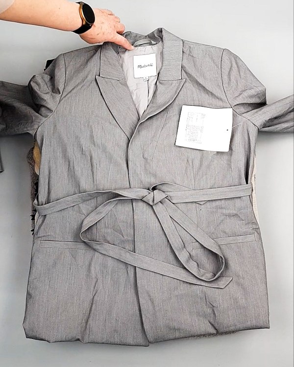 Фотография  550 - Кардиганы СТОК CAN 084#7 кг, ЛОТ №7673 оптом в Анадыри и Чукотском АО