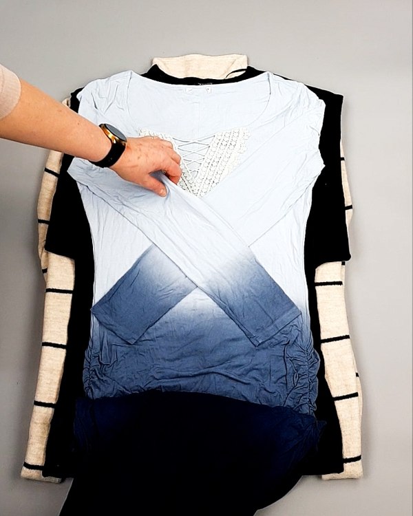 Фотография  517 - Платья СТОК CAN зима 084#7 кг, ЛОТ №7695 оптом в Анадыри и Чукотском АО