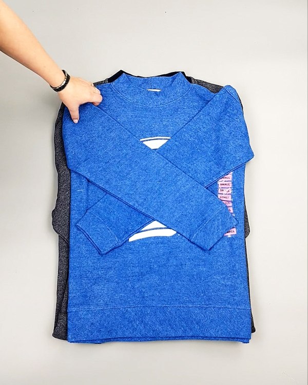 Фотография  786 - SWEATSHIRT CAN 084#10 кг, ЛОТ №7621 оптом в Анадыри и Чукотском АО