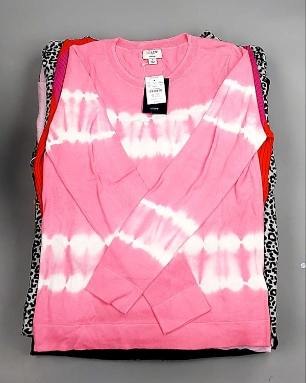 Фотография  411 - Джемпера легкие СТОК CAN 084#7 кг, ЛОТ №7632 оптом в Анадыри и Чукотском АО