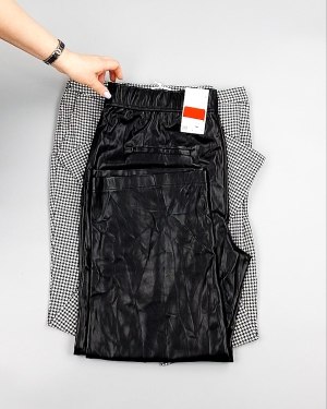 Фотография  730 - Брюки женские зима C&A 025#10 кг оптом в Анадыри и Чукотском АО