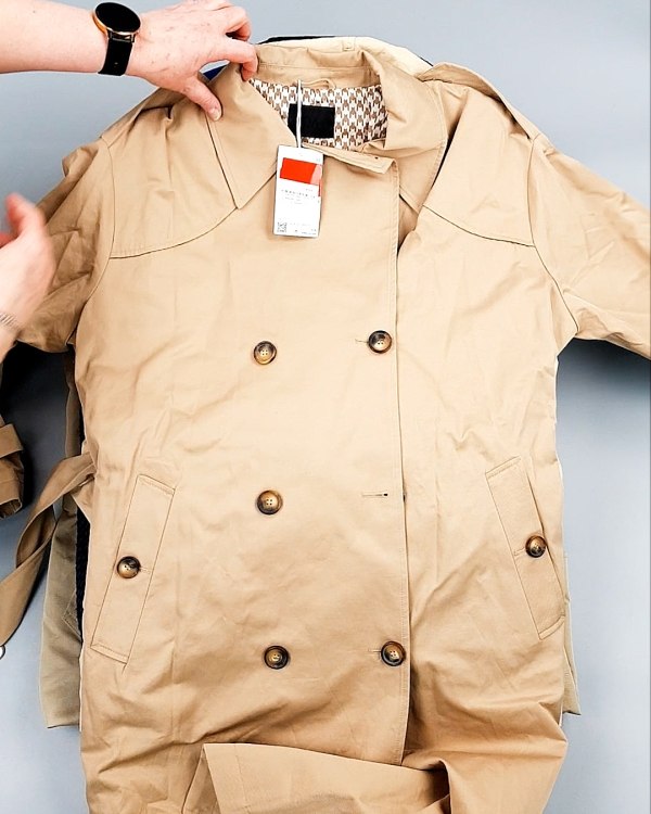 Фотография  935 - Ветровки м/ж C&A 025#10 кг, ЛОТ №7864 оптом в Анадыри и Чукотском АО