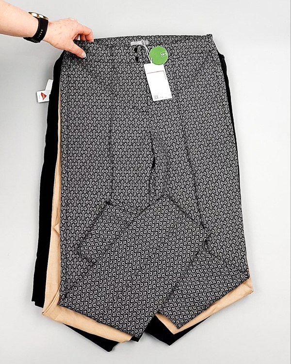 Фотография  962 - Брюки женские лето C&A 025#10 кг оптом в Анадыри и Чукотском АО