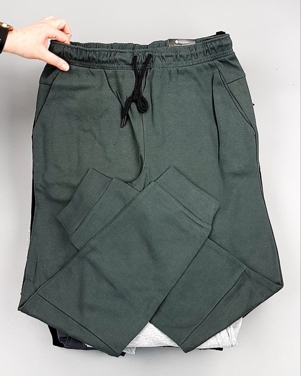 Фотография  184 - Штаны спортивные муж CAN 084#10 кг, ЛОТ №8073 оптом в Анадыри и Чукотском АО