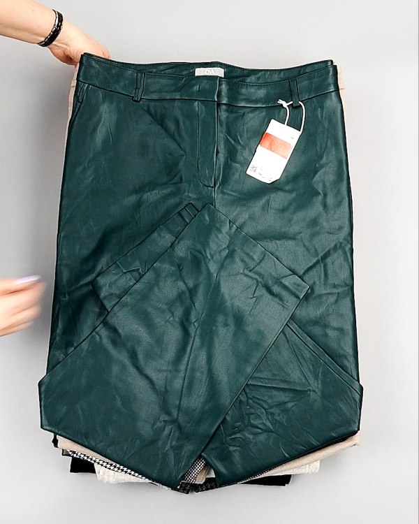 Фотография  166 - Брюки женские зима C&A 025#10 кг, ЛОТ №7911 оптом в Анадыри и Чукотском АО