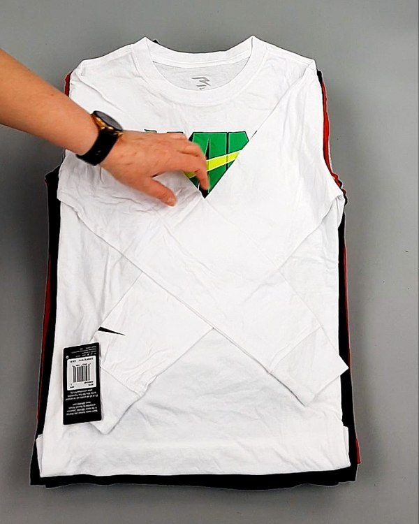 Фотография  316 - Тонковки детские NIKE CAN 084#5 кг, ЛОТ №7970 оптом в Анадыри и Чукотском АО