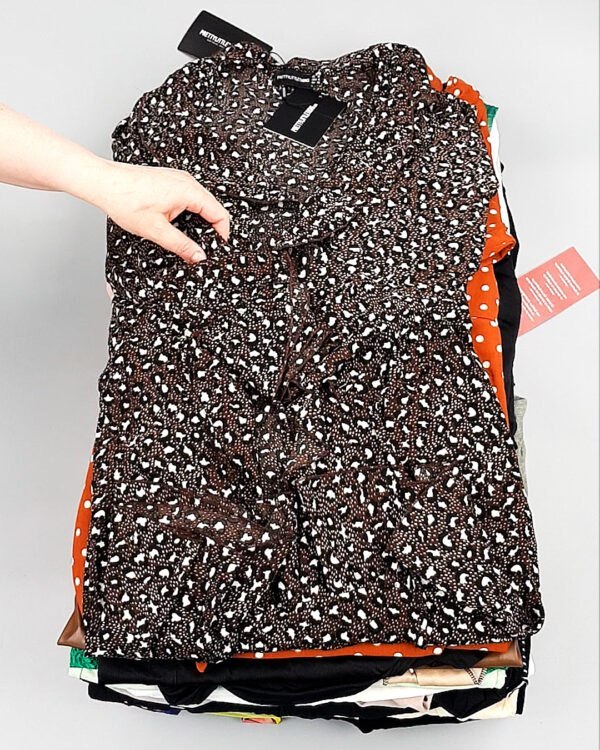 Фотография  262 - Платья Англия СТОК лето#10 кг оптом в Анадыри и Чукотском АО