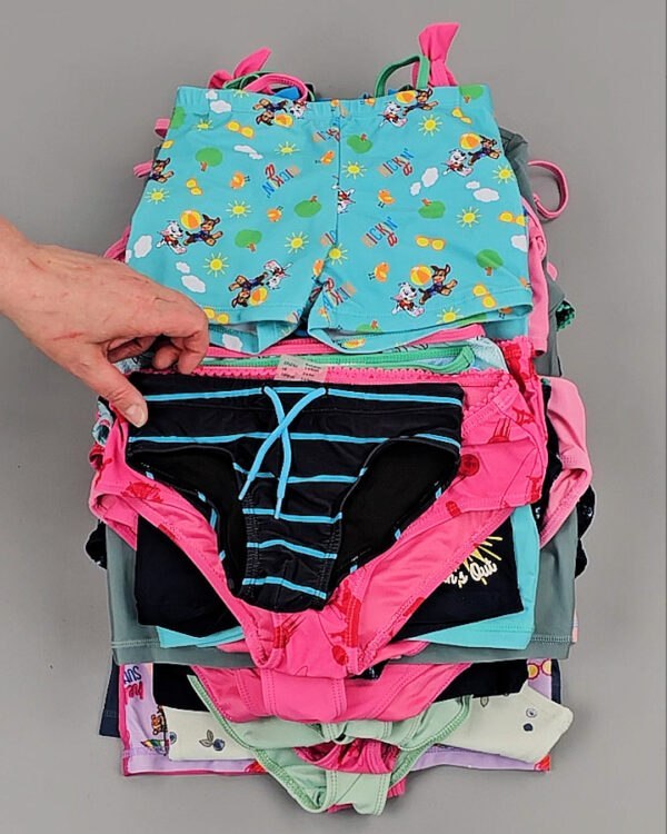 Фотография  377 - Купальники LIDL Kids 114#5 кг, ЛОТ №8377 оптом в Анадыри и Чукотском АО