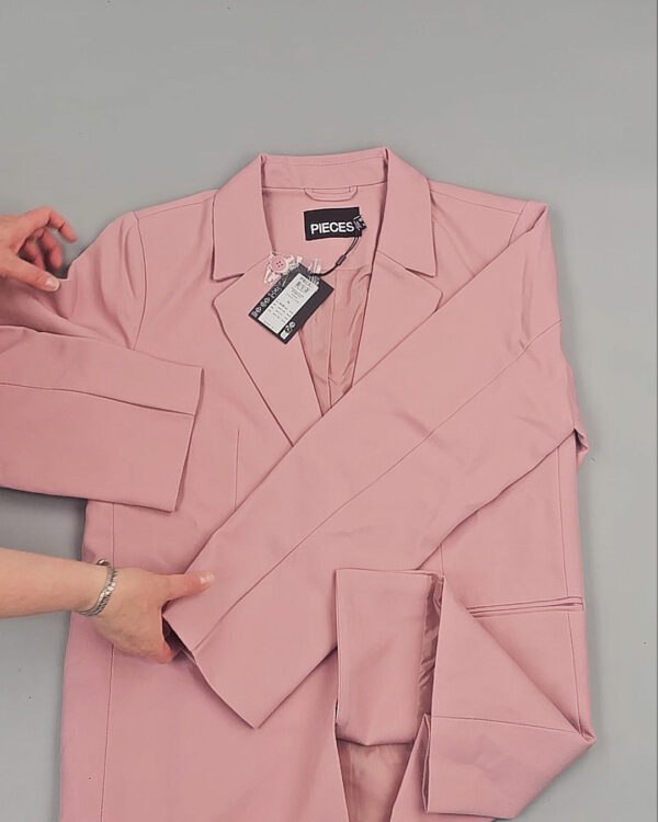 Фотография  959 - PIECES Summer mix 045#15 кг, ЛОТ №8421 оптом в Анадыри и Чукотском АО