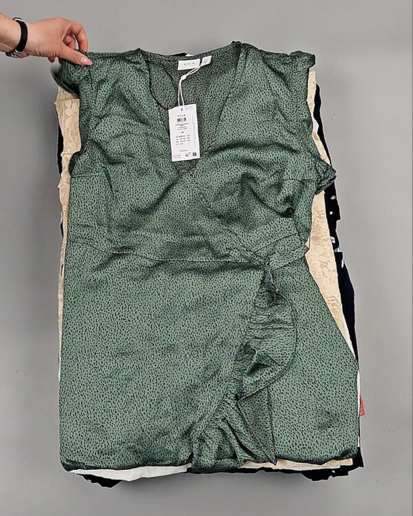 Фотография  515 - Платья VILA Summer 045#5 кг, ЛОТ №8618 оптом в Анадыри и Чукотском АО