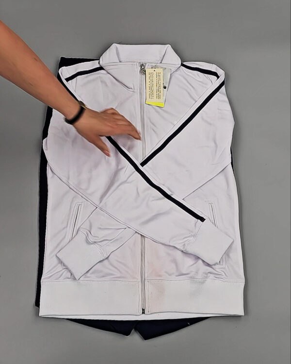 Фотография  594 - Спортивные костюмы  AD83#4 шт, ЛОТ №8637 оптом в Анадыри и Чукотском АО