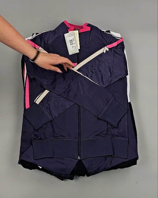 Фотография  899 - Спортивные костюмы  AD83#10 шт, ЛОТ №8641 оптом в Анадыри и Чукотском АО