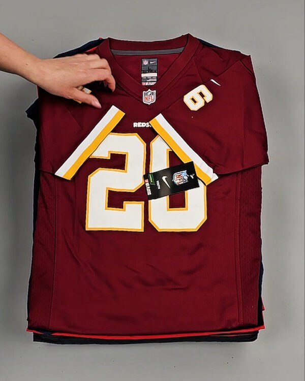 Фотография  471 - KIDS NIKE CAN 084#5 кг, ЛОТ №8478 оптом в Анадыри и Чукотском АО