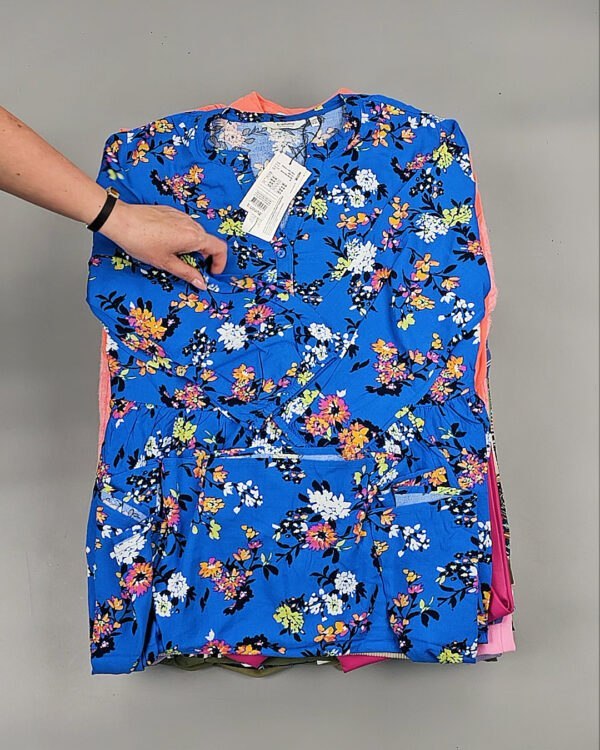 Фотография  336 - B.YOUNG Summer mix 045#15 кг, ЛОТ №8570 оптом в Анадыри и Чукотском АО