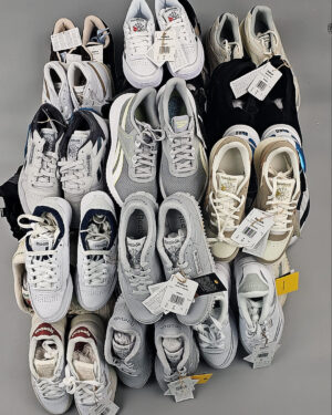 Купить Кроссовки Reebok#23 шт, ЛОТ №8897 оптом в Анадыри и Чукотском АО