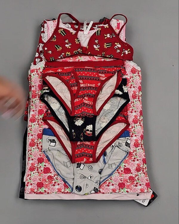 Фотография  379 - Детское нижнее белье CALZEDONIA, 40 шт оптом в Анадыри и Чукотском АО