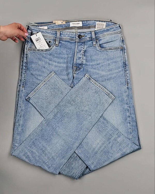 Фотография  911 - Джинсы JACK JONES men 045#5 кг, ЛОТ №8756 оптом в Анадыри и Чукотском АО