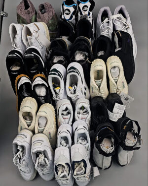 Купить Кроссовки Reebok#23 шт, ЛОТ №8895 оптом в Анадыри и Чукотском АО