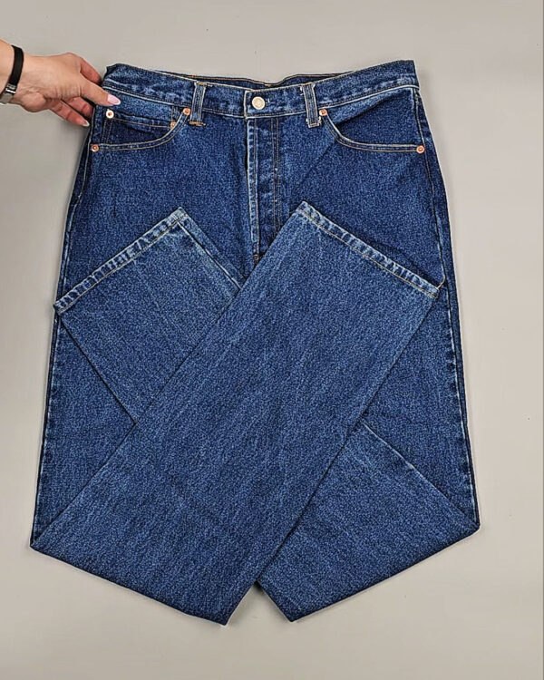 Фотография  490 - Джинсы LEVIS муж #6,3 кг, ЛОТ №8759 оптом в Анадыри и Чукотском АО