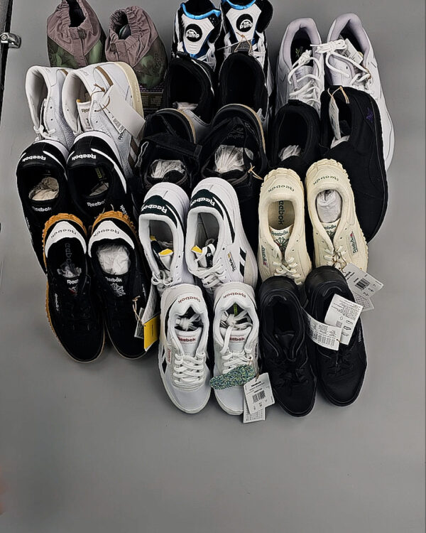 Фотография  757 - Кроссовки Reebok#23 шт, ЛОТ №8895 оптом в Анадыри и Чукотском АО