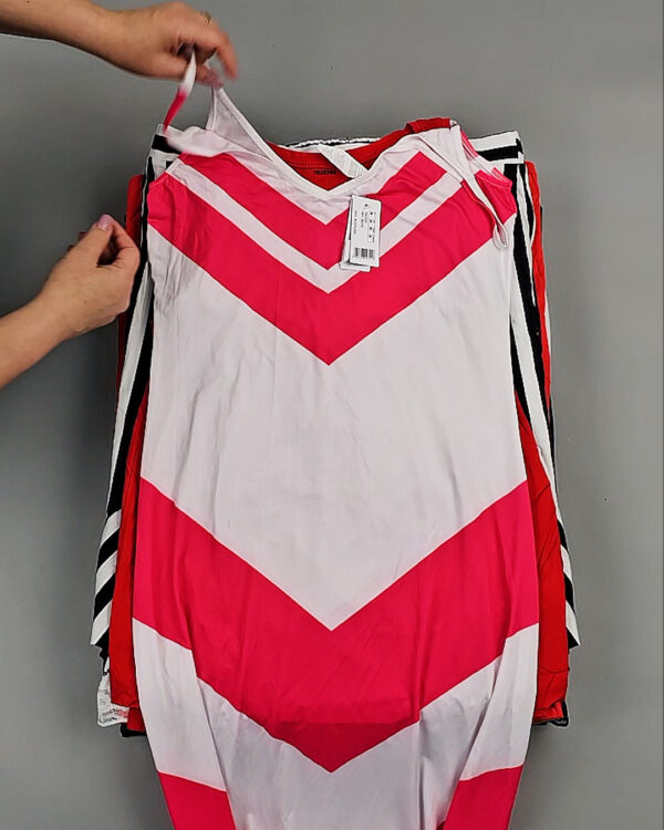 Фотография  760 - Летний микс CALZEDONIA, 50 шт, ЛОТ №8854 оптом в Анадыри и Чукотском АО