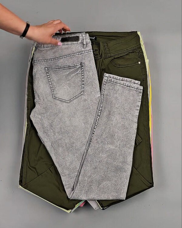 Фотография  810 - Брюки женские Summer#10 кг, ЛОТ № ВК0113 оптом в Анадыри и Чукотском АО