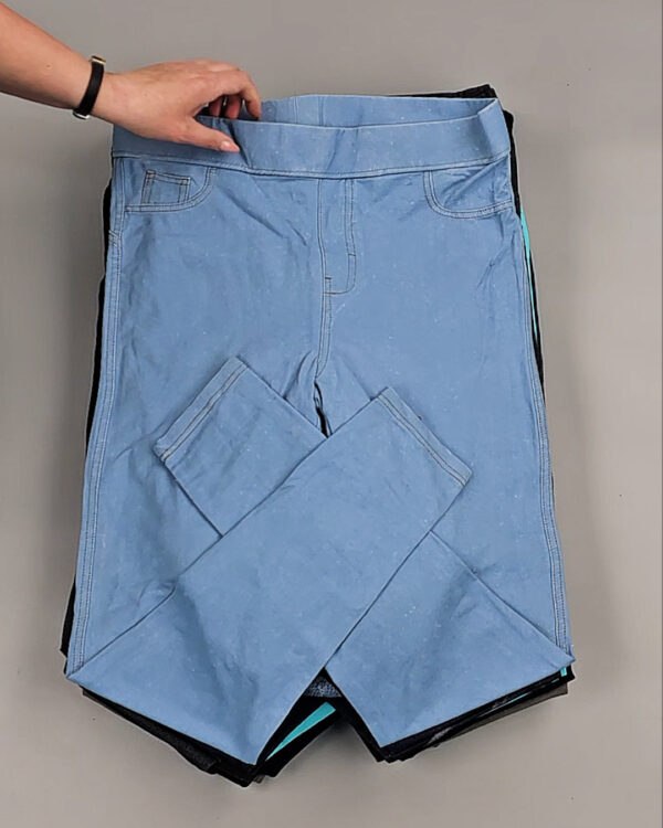 Фотография  872 - Легинсы#25 кг, ЛОТ № ВК0087 оптом в Анадыри и Чукотском АО