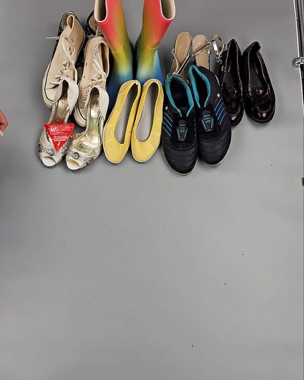 Фотография  716 - Обувь лето крем+экстра (SHOES Summer Cream+Extra)#20 кг, ЛОТ № ВК0116 оптом в Анадыри и Чукотском АО