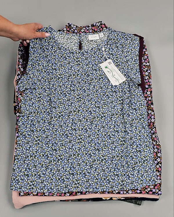 Фотография  459 - Блузки+Джемпера Bestseller Summer 045 B#8,5 кг, ЛОТ №9040 оптом в Анадыри и Чукотском АО