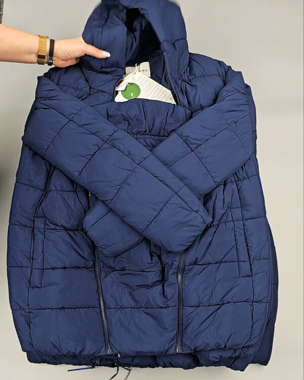 Фотография  992 - Верхняя одежда для беременных C&A 025#9,85 кг, ЛОТ СТ-9328 оптом в Анадыри и Чукотском АО