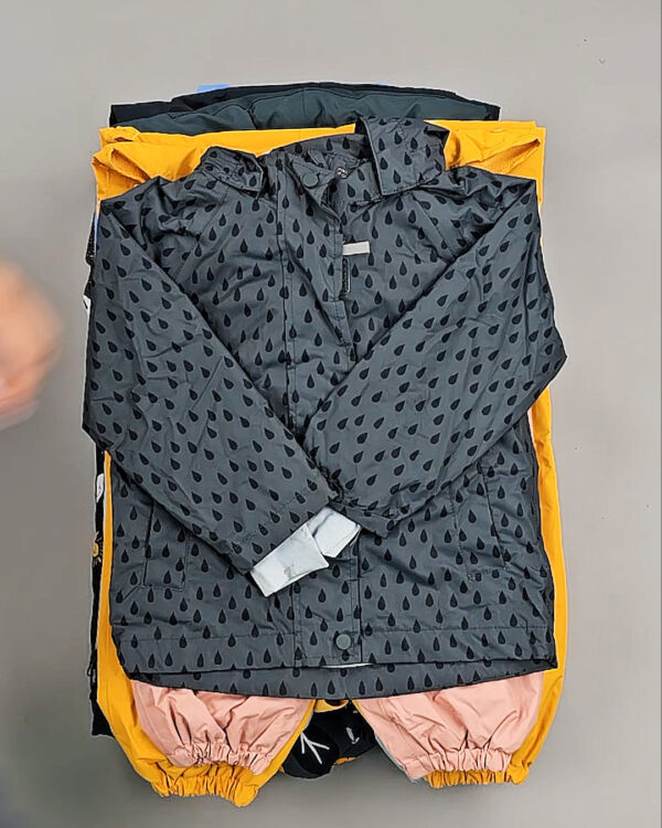 Фотография  897 - Верхняя одежда TCM kids зима 104#5 кг, ЛОТ СТ-9334 оптом в Анадыри и Чукотском АО